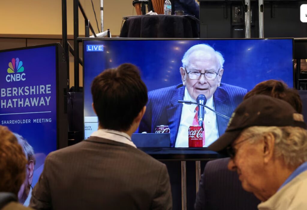 Why Warren Buffett step down from Berkshire Hathaway 2 Why Warren Buffett step down from Berkshire Hathaway