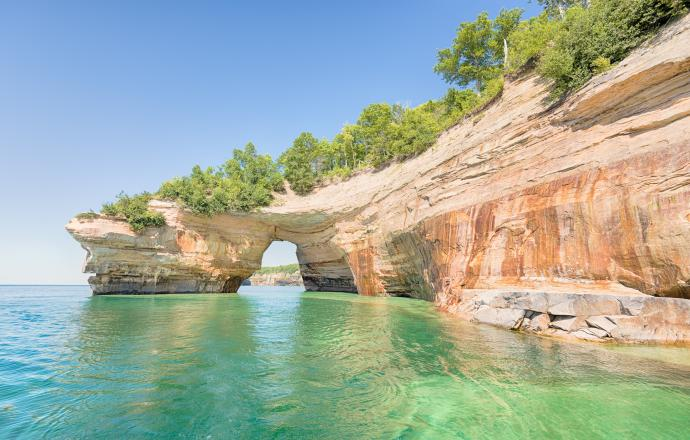 World’s Top 5 Great Lakes: Nature’s Majestic Mirrors 1 World’s Top 5 Great Lakes: Nature’s Majestic Mirrors