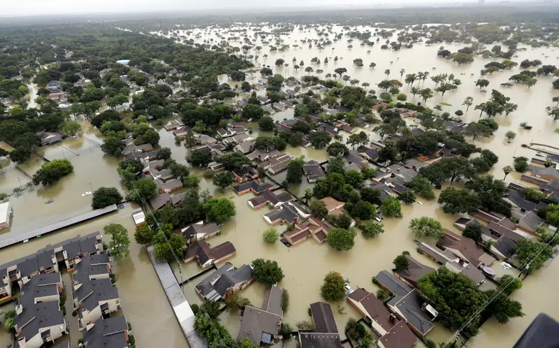 Why Are America's Big Cities Sinking? 2 Why Are America's Big Cities Sinking?