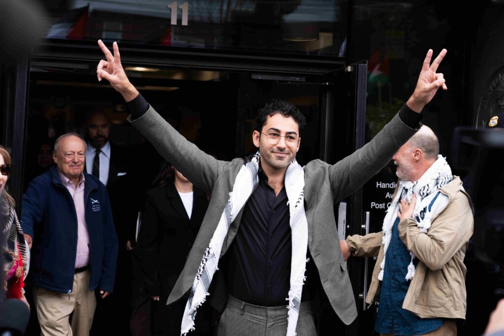 Who is activist Mohsen Mahdawi? 2 Who is activist Mohsen Mahdawi?